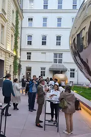 Gruppe beim Chill out